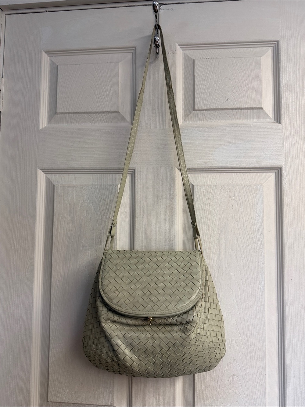 Bottega Veneta Intrecciato Woven Leather Crossbody Bag - Picture 1 of 14